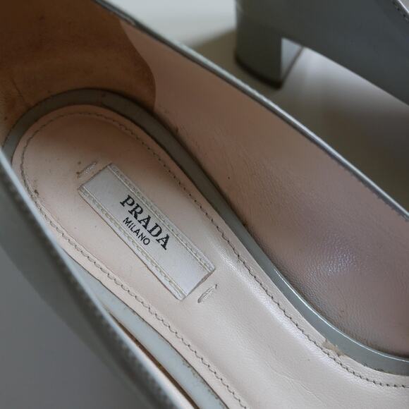 Prada Vintage Heels Pointed Toe Grey Patent Leather Kitten Heel Bow 37 or 7 - Picture 5 of 10